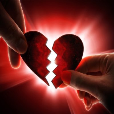 Tinasmallz21's profile picture. Easy going person , love to laugh . positive vibes only ❤️