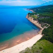 Life's a Nova Scotia beach.  Love life, family, travel, sports, & politics.  No time for anti V's, bigots, bots, & morons.  Love is love. #IStandWithTrudeau