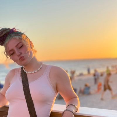 we are much more powerful than we think🕉|ur local gypsy witch ♑️|this is your sign,i love you☯️|her/she☪️|blm|ftp|fdt|bryce💟|