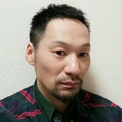 横浜出身の元ＤＪです。クラブに行けない方のために古めの洋Ｒ＆Ｂ HIPHOP中心に不定期ですが配信しております。とは言ってもＤＪとしてはかなり下手ですが皆様方が楽しめるように頑張りますので興味がある方もしよかったら気軽に聴きにいらしてください♫コメント、 応援等お願いします