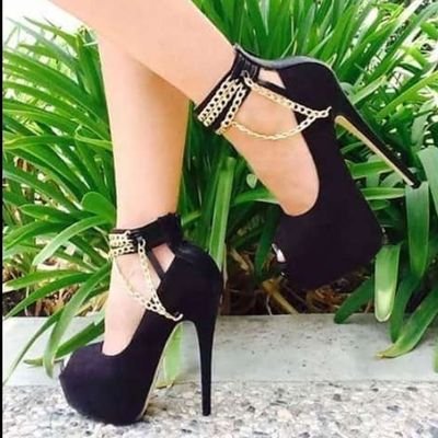 olotuwit's profile picture. Model