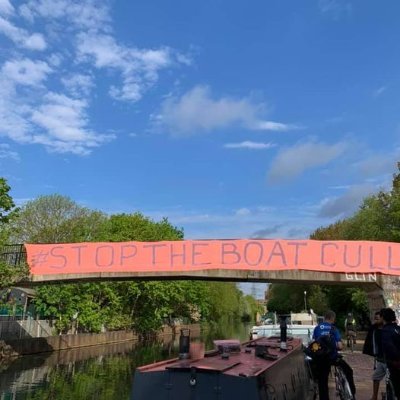 Campaigning against CRT's implementing of a 10km ‘water safety zone’ , which will remove up to 400 boat moorings from East London and 150 from Broxbourne