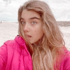 NatalieBiden_'s profile picture. Granddaughter Of Joe & Jill Biden.