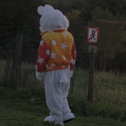 ''Io me la lego al dito come i veneziani che vanno a fare la pipì sulla tomba di Napoleone''