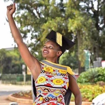 Nonow_Ctholey's profile picture. 2xTuks Alumni📚 Forever business owner 💷💸💶 Theatre performer 🏩  unemployed teacher #ILoveTheatre #ActingIsMyPassion