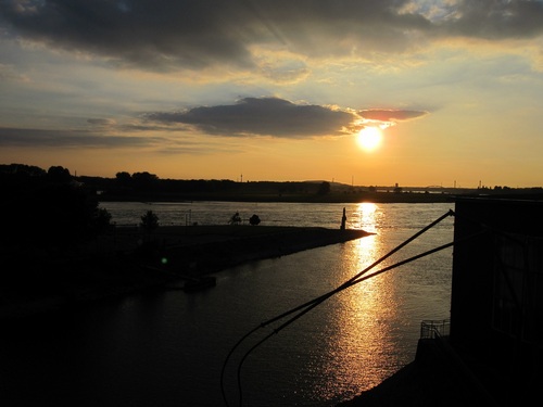 Steve_Stan's profile picture. Wohnort Berlin
Beruf: Junior Online Marketing Manager