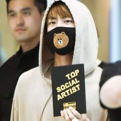 ThuyVy45016588's profile picture. 