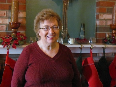 louise6939's profile picture. Owner - Southern California Small Busienss Center

Founding partner - Tekka Partners. 
Both businesses offer services to small busineese.