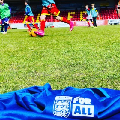 Banbury United Youth Based in North Oxfordshire play in a variety of leagues from MJPL to Witney & District From ages 5-17 Working to progress our young talent