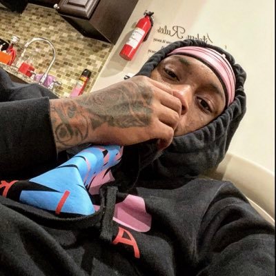 #𝔹𝕖𝕃𝕚𝕜𝕖ℕ𝕠𝕆𝕟𝕖 〽️ YouTuber: Mirr2x