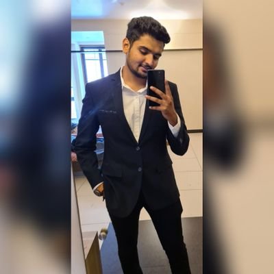 Kisi ki muskurahaton pe ho nisaar;
Kisi ka dard mil sake toh le udhaar;
Kisi ke vaaste ho tere dil mein pyar;
Jeena isi ka naam hai!