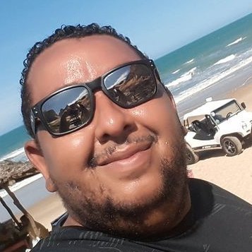 “Tente mover o mundo – o primeiro passo será mover a si mesmo.” (Platão)