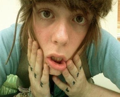 Fã clube feito para reunir fãs do @christoferdrew da banda NSN, você é? FOLLOW US! since: 11/12/10