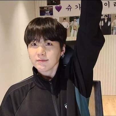 ying9396's profile picture. 방탄소년단🇹🇭💕💕
you never walk alone