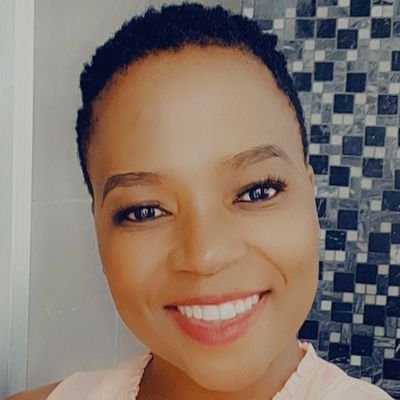 God fearing woman🙏, a wife💖, a mother of 2😍. Honors Degree Holder
