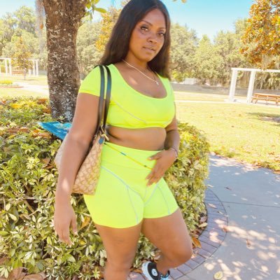 Β Φ Ω💕🐬•GeeQ Mommy🏈•CANCERSUX💓•I Like Girls🌈•Master Manifestor🧘🏽♀️🕯•I AM THAT BXTCH🤸🏽♀️ #Tiana2x🦋 #BluePrintCartel🥶