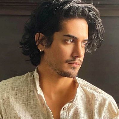 I am #DarkRogue

Art/Music/Words/OOC Context | English, Français, BSL, ASL | S/NSFW/MC | (21+only) | No DMs | I'm NOT Avan Jogia.

#WD #WDWriter | #AR #ARWriter