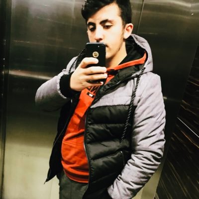 akif81363090's profile picture. 