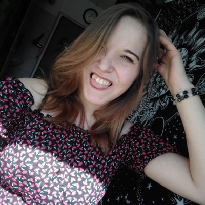 vdlindi_'s profile picture. ✨🌑 The universe is random, don't be an asshat to yourself, whatever it is that bothers you, will pass and you'll grow.... 🌑✨