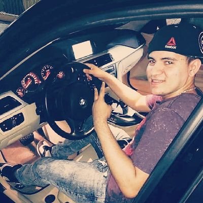 Rapper Américano! Música No Link Abaixo.