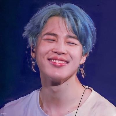 @bts_twt
teamwork makes the dream work.
-방탄소년단