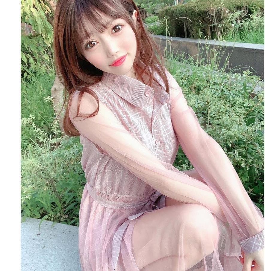 めっちゃさみしいよ~ あーあ、誰かそばにいたら、・・・ ねえ、フォーしてくれないの? いい写真見せるからさ(^_-)-☆
