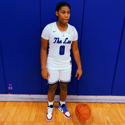 #0 Aleeona Robinson C/O 2023 SG 5”6 Lutheran East High School Cleveland Heights, OH AAU- @teamevounited “ it’s all in Gods Plan”