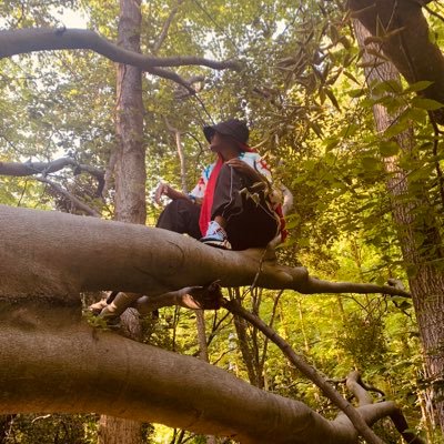 _hali_1's profile picture. CMU ALUMNI👩🏾‍🎓🕋🇰🇪🎨i just be chilling fr.