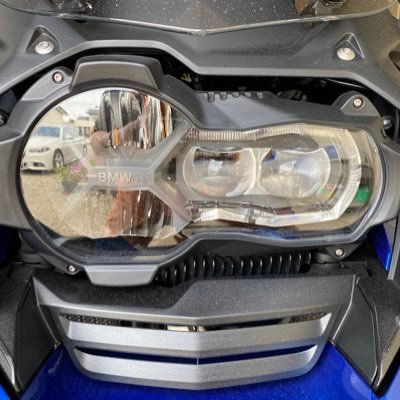５０男の家庭と仕事とバイクの狭間で揺れる慕情を綴ってます。