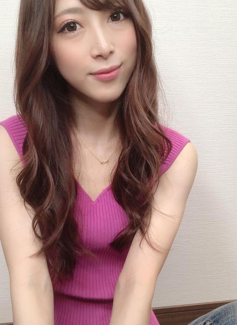 Vir12448's profile picture. 彼氏がいないセクシーな女性で、あなただけを探している フォーしたら、写真を送ってあげる～ まってるよ！