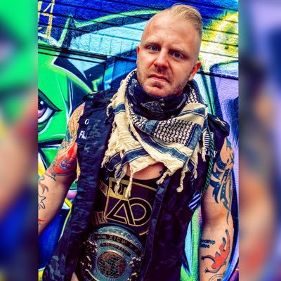 Offical Twitter of The Vehicle City Villian Aaron Orion. Traveled Professional Wrestler, US Army Soldier, and Self Trained Shark Expert.