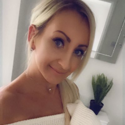 JoannePerry's profile picture. 