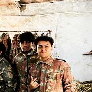 DragoVeizen's profile picture. Defying and Existing