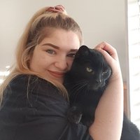 Laura (@messylaurax) 's Twitter Profile