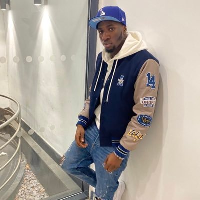 Gdinero18's profile picture. Fashion/personal stylist || proverbs 27:17