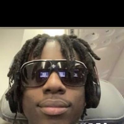 yourbihlikeit's profile picture. 