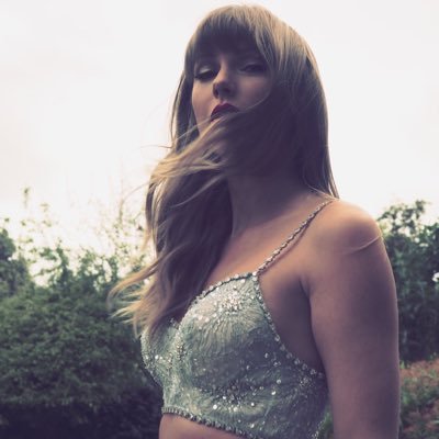 taylor swift fan page 💗 follow me on Instagram :@ all.too.tay //haven't met tay🥺💖
