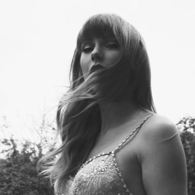 red/rep/folk-more stan | city of lover attendee | 26 | 🏴 & 🏳️🌈 | swiftie since ‘06 | godforsaken mess