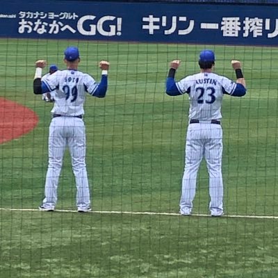 加賀繁をこよなく愛し、平良拳太郎、小深田大地、石川達也選手推し、ベイスターズと神奈川出身のORIX本田仁海選手も応援してます！