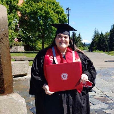 Washington State University Access Center Intern,Podcaster, queer she/her, Wife, WSUV Class Of 2021