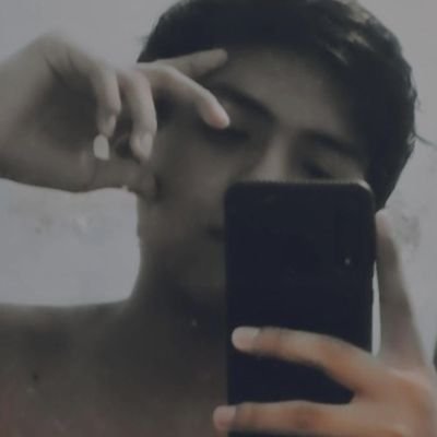 veliz_victorino's profile picture. Me la paso leyendo noma