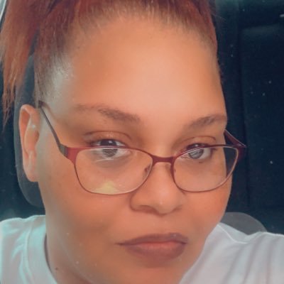 hurt_phoebe's profile picture. 