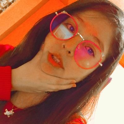 lizlidesign's profile picture. 🌺Illustrator ♡ Creative designer ♡ Freelance *:･ﾟ✧
🌻 Tengo muchas metas y ¡voy a lograrlo! 
🌻🏹✨🌧️🌥️🛸

              ✧･ﾟVisita mi insta :3 ･ﾟ✧