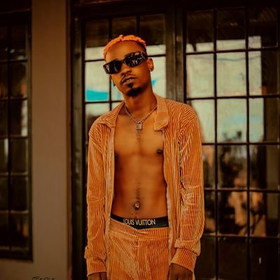 KayeMoriz's profile picture. https://t.co/dlYzSGbTZM