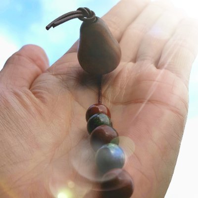 #WorryBeads - The Art Of Distraction. Handmade in England. Help with #anxiety, #depression #fearofflying, #birth & so much more.