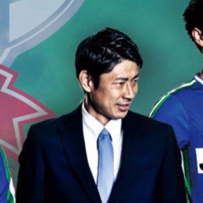 犀川サッカー少年団→犀川中→福岡第一高校→福岡大学→アビスパ福岡→東京ヴェルディ1969→アビスパ福岡→ギラヴァンツ北九州→ナコンラチャシーマmazdaFC🇹🇭→バンコクFCタイ🇹🇭→十勝スカイアース→十勝スカイアース監督→十勝スカイアース副社長