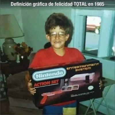 CEO de @socialsystemses, hijo de Mariano y Mila, Vestia, Contemporaneo y gambitero.