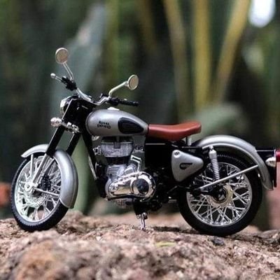 BarthKumar4's profile picture. புல்லட் ராஜா😎