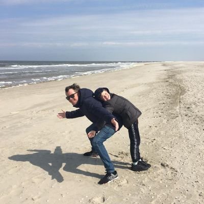 rvalenteijn's profile picture. Ministerie van BZK | Inkoop- en aanbestedingsbeleid Rijksoverheid | Ajax | Packers | vader van 2 | Bourgondiër | Enzovoorts | Alles op persoonlijke titel