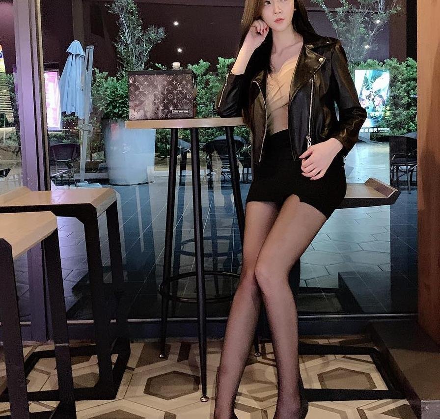 Neob33144's profile picture. 彼氏がいないセクシーな女性で、あなただけを探している フォーしたら、写真を送ってあげる～ まってるよ！